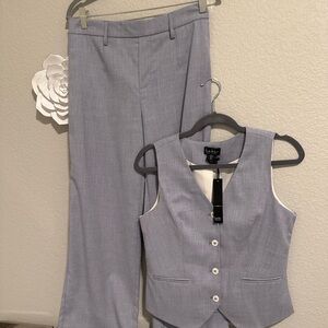 Nicole Miller Gray Women's Vest and Pants
